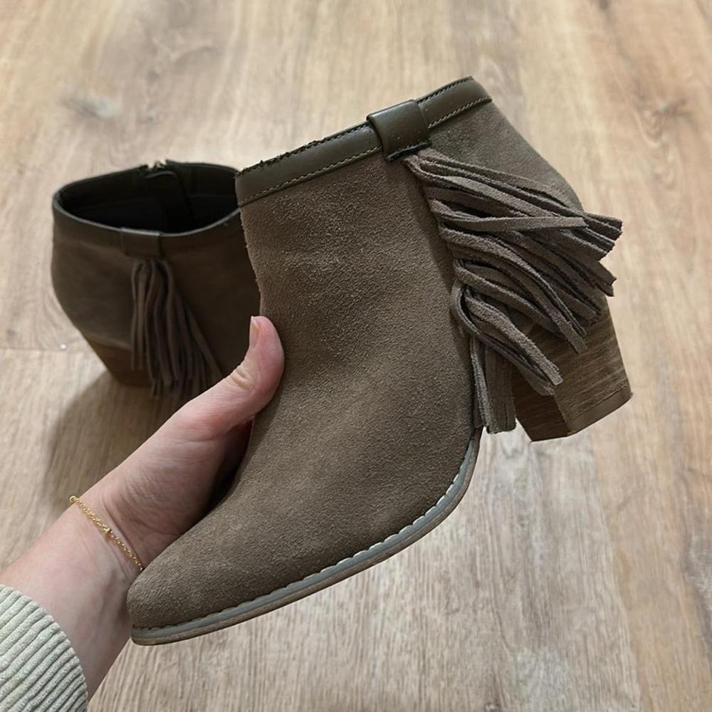 SIMPLY EMMA | Women's Taryn Tan Suede Fringe Ankle Bootie, Size 7